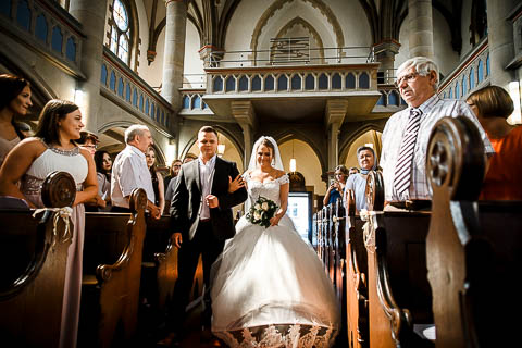 Einzug in die Kirche
